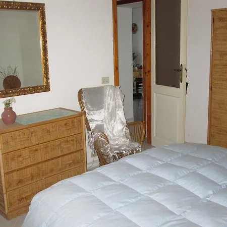 Pomelia Apartment Lipari  Room photo